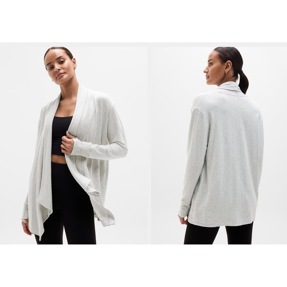 Athleta Pranayama Restore Wrap Sage Green Small Pockets Light Minimal Athleisure